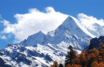 ทัวร์จีน คุนหมิง ภูเขาหิมะเจี้ยวจื่อ แผ่นดินสีแดงตงชวน 4 วัน 3 คืน สายการบินลัคกี้ แอร์