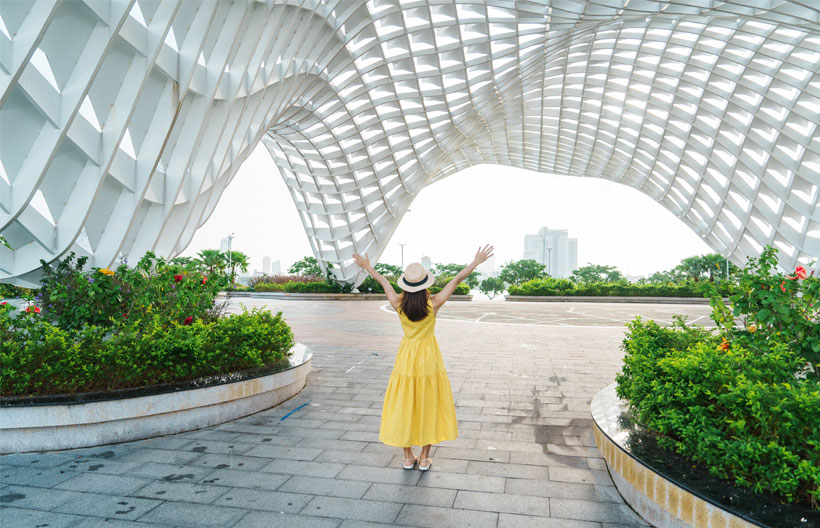 ทัวร์เวียดนามกลาง ดานัง บานาฮิลล์ (บินตรงเชียงใหม่) สะพานมือ Apec Park สะพานมังกร วัดลินห์อึ๋ง ตลาดฮาน 4 วัน 3 คืน สายการบินแอร์เอเชีย
