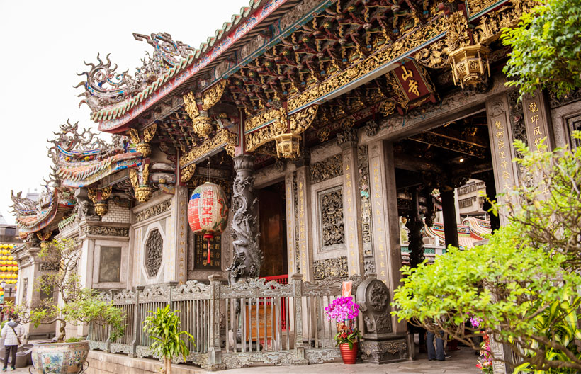 ทัวร์ไต้หวัน ท่าเรือหลากสีเจิ้งปิน หมู่บ้านโบราณจิ่วเฟิ่น ล่องเรือทะเลสาบสุริยันจันทรา 4 วัน 3 คืน สายการบินไทยเวียดเจ็ท แอร์