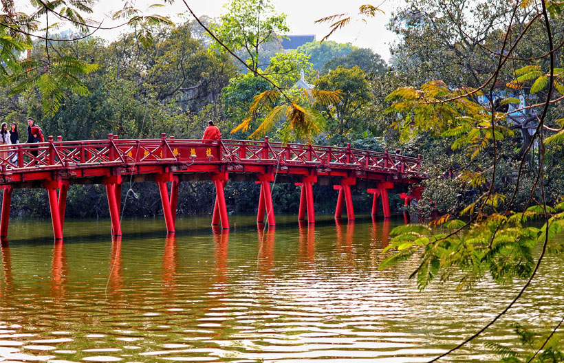 ทัวร์เวียดนามเหนือ ซาปา ฮานอย ฟานซีปัน หมู่บ้านกั๊ตกั๊ต สุสานโฮจีมินห์  โมอาน่าคาเฟ่ 4 วัน 3 คืน สายการบินแอร์เอเชีย