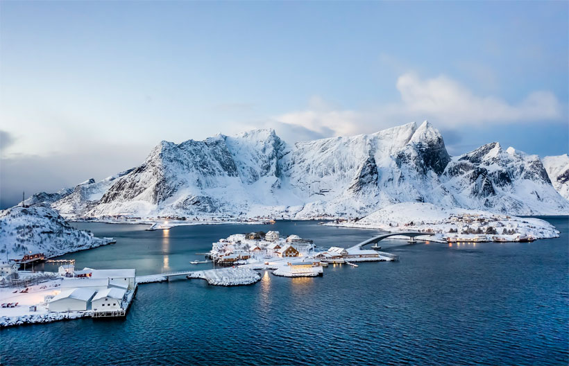 ทัวร์นอร์เวย์ ทรอมโซ ออสโล เกาะเซนญ่า หมู่บ้านเรนเน หมู่บ้านฮัมนอย มหาวิหารอาร์คติก 10 วัน 7 คืน สายการบินไทย
