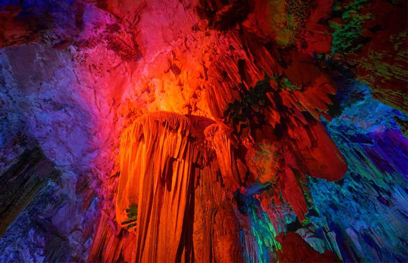 ทัวร์จีน กุ้ยหยาง หอเจี่ยเซี่ยวโหลว  วัดโบราณเชียนหมิง อุทยานหุบเขาบ่อน้ำเทวดา  หมู่บ้านโบราณวูเจียงจ้าย 5 วัน 4 คืน สายการบินไนน์ แอร์