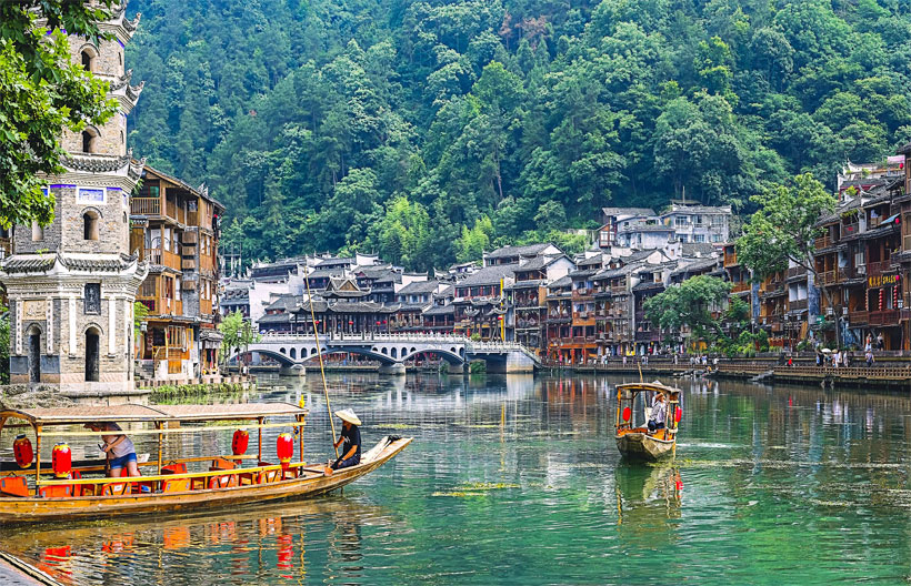 ทัวร์จีน จางเจียเจี้ย โบราณฟูหรงเจิ้น เมืองโบราณเฟิ่งหวง เขาอวตาร ล่องเรือน้ำถัวเจียง 6 วัน 5 คืน สายการบินไทยไลอ้อนแอร์