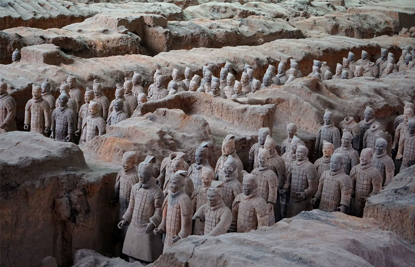ทัวร์จีน  ซีอาน อุทยานแห่งชาติหยุนไถ่ซาน ถ้ำหินหลงเหมิน สุสานกองทัพทหารดินเผาจิ๋นซีฮ่องเต้ เจดีย์ห่านป่าใหญ่ ถนนคนเดินหุยหมินเจีย 6 วัน 5 คืน สายการบินเซินเจิ้น แอร์ไลน์