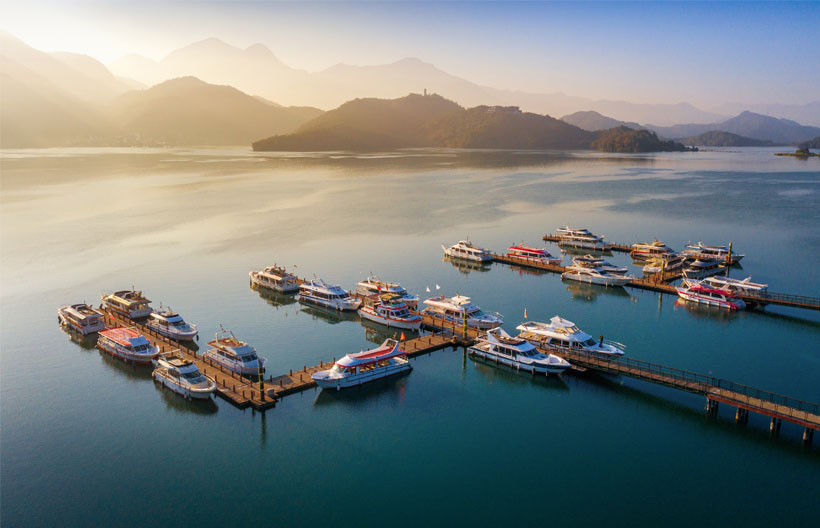 ทัวร์ไต้หวัน ล่องเรือทะเลสาบสุริยันจันทรา วัดเหวินหวู่ วัดหลงซาน ตึกไทเป 101 4 วัน 3 คืน สายการบินไทยเวียดเจ็ท แอร์