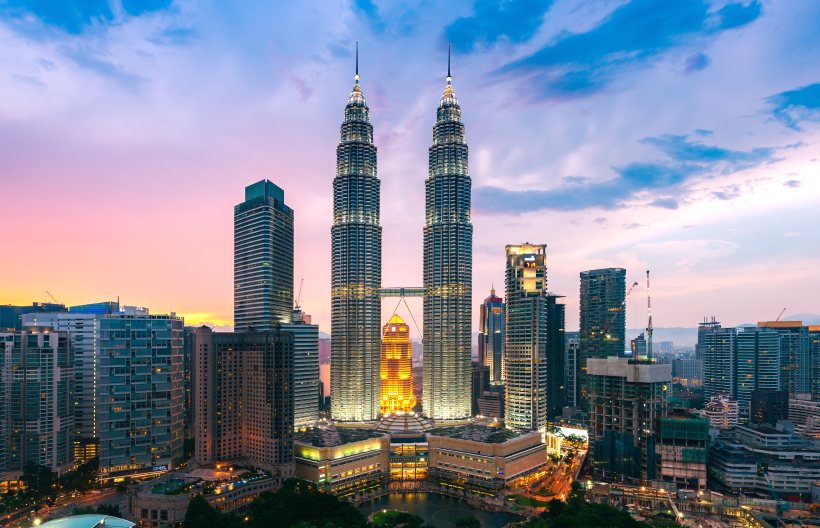 ทัวร์มาเลเซีย วัดถ้ำบาตู ชมเมือง PUTRAJAYA ถ่ายรูปตึกแฝด PETRONAS TOWER 4 วัน 3 คืน สายการบินมาเลเซีย แอร์ไลน์