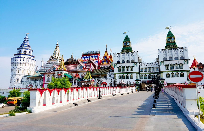ทัวร์รัสเซีย Holy Trinity พระราชวังเครมลิน โบสถ์เซนต์ซาเวียร์ ถนนอารบัท ตลาดอิสมายลอฟกี้