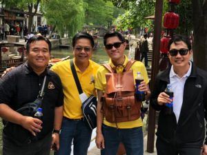 ทัวร์จีน-คณะบริษัท เฟิร์สเทค ดีไซน์ จำกัด ท่องเที่ยวจีน -ขอขอบคุณคณะคุณลูกค้า คณะบริษัท เฟิร์สเทค ดีไซน์ จำกัด ที่ให้ความไว้วางใจบริษัทเรานำท่องเที่ยวจีน ในครั้งนี้ครับ