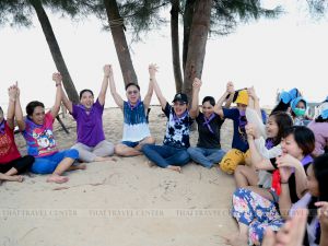 ทัวร์ไทย-บริษัท เคนยากุ (ประเทศไทย) จำกัด ท่องเที่ยวจังหวัดจันทบุรี-ขอขอบคุณคุณลูกค้า คณะบริษัท เคนยากุ (ประเทศไทย) จำกัด ที่ให้ความไว้วางใจไทยทราเวลเซ็นเตอร์ นำคณะท่านท่องเที่ยวจังหวัดจันทบุรี ในครั้งนี้ด้วยครับ