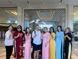 ทัวร์เวียดนาม-บริษัท โคเวย์ (ประเทศไทย) จํากัด ท่องเที่ยวประเทศเวียดนาม-ขอขอบคุณคณะ : บริษัท โคเวย์ (ประเทศไทย) จํากัด ที่มอบความไว้วางใจเลือกใช้บริการทัวร์กับไทยทราเวลเซ็นเตอร์อีกครั้ง ให้เราได้พาคณะท่านเที่ยวประเทศเวียดนาม ดูแลทริปวันพักผ่อนสุดแฮปปี้ พร้อมส่งภาพบรรยากาศที่สวยมาก ๆ ให้เราได้ชมตลอดทริปกัน