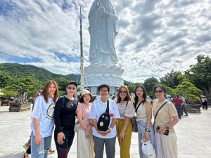 ทัวร์เวียดนาม-คณะ บริษัท คอนโทรล ดาต้า (ประเทศไทย) จำกัด ท่องเที่ยวประเทศเวียดนาม-รีวิวภาพแห่งความสุขที่ประเทศเวียดนาม ส่งตรงจากลูกค้าที่น่ารัก คณะ บริษัท คอนโทรล ดาต้า (ประเทศไทย) จำกัด เที่ยวสนุกสนานครบรส เน้นเที่ยว พักชิลล์ และทางบริษัทขอขอบคุณท่านที่มอบความไว้วางใจเลือกใช้บริการทัวร์กับไทยทราเวลเซ็นเตอร์ นำท่องเที่ยวเวียดนามในครั้งนี้ พร้อมส่งภาพบรรยากาศที่สวยมาก ๆ ให้เราได้ชมตลอดทริปกัน อยากฟินสุดสุดแบบนี้ จองทัวร์เลยที่ไทยทราเวลเซ็นเตอร์