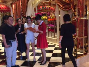 ทัวร์ฮ่องกง มาเก๊า-คณะบริษัท บวรพัฒน์ เทรดดิ้ง อินเตอร์เนชั่นเนล จำกัด ท่องเที่ยวฮ่องกง มาเก๊า-ขอขอบคุณคุณลูกค้าคณะบริษัท บวรพัฒน์ เทรดดิ้ง อินเตอร์เนชั่นเนล จำกัด ที่ให้ความไว้วางใจบริษัทเรานำคณะผู้แทนจำหน่ายล้อแม็กซ์ยอดเยี่ยม แบรนด์ Kensei & Ever Trust ท่องเที่ยวเส้นทางฮ่องกง มาเก๊า ในครั้งนี้ค่ะ