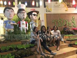 ทัวร์ไทย-คณะบริษัท อาโตเทค(ประเทศไทย) จำกัด (สำนักงานใหญ่) ท่องเที่ยวจังหวัดเชียงใหม่-ขอขอบคุณคุณลูกค้าคณะบริษัท อาโตเทค(ประเทศไทย) จำกัด (สำนักงานใหญ่) ที่ให้ความไว้วางใจบริษัทเรานำคณะท่านท่องเที่ยว
 และทำกืจกรรม ณ จังหวัดเชียงใหม่ ในครั้งนี้ค่ะ
