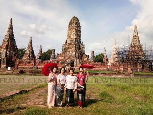 ทัวร์อยุธยา-คณะคุณบุษรินทร์ ท่องเที่ยวจังหวัดอยุทยา -ไทยทราเวลเซ็นเตอร์ขอขอบคุณ คณะคุณบุษรินทร์ ที่ไว้วางใจเรานำท่องเที่ยวจังหวัดอยุทยา เข้าชมสถานที่สำคัญๆทางประวัติศาสตร์  เช่น พระราชวังบางประอิน อนุเสาวรีย์สมเด็จพระนเรศวร วัดหน้าพระเมรุ วัดราชบูรณะ วัดมหาธาตุ วัดพระศรีสรรเพชญ์ วัดไชยวัฒนาราม วัดสุวรรณาดาราม วัดพุทธไธสวรรย์ วัดใหญ่ชัยมงคล วัดมเหยงค์ อุทยานประศาสตร์ พระนครศรีอยุธยา พิพิธภัณฑ์สถานแห่งชาติเจ้าสามพระยา ฯลฯ