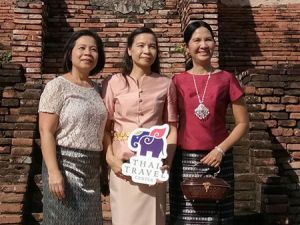 ทัวร์อยุธยา-คณะคุณบุษรินทร์ ท่องเที่ยวจังหวัดอยุทยา -ไทยทราเวลเซ็นเตอร์ขอขอบคุณ คณะคุณบุษรินทร์ ที่ไว้วางใจเรานำท่องเที่ยวจังหวัดอยุทยา เข้าชมสถานที่สำคัญๆทางประวัติศาสตร์  เช่น พระราชวังบางประอิน อนุเสาวรีย์สมเด็จพระนเรศวร วัดหน้าพระเมรุ วัดราชบูรณะ วัดมหาธาตุ วัดพระศรีสรรเพชญ์ วัดไชยวัฒนาราม วัดสุวรรณาดาราม วัดพุทธไธสวรรย์ วัดใหญ่ชัยมงคล วัดมเหยงค์ อุทยานประศาสตร์ พระนครศรีอยุธยา พิพิธภัณฑ์สถานแห่งชาติเจ้าสามพระยา ฯลฯ