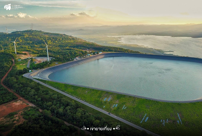 เขายายเที่ยง